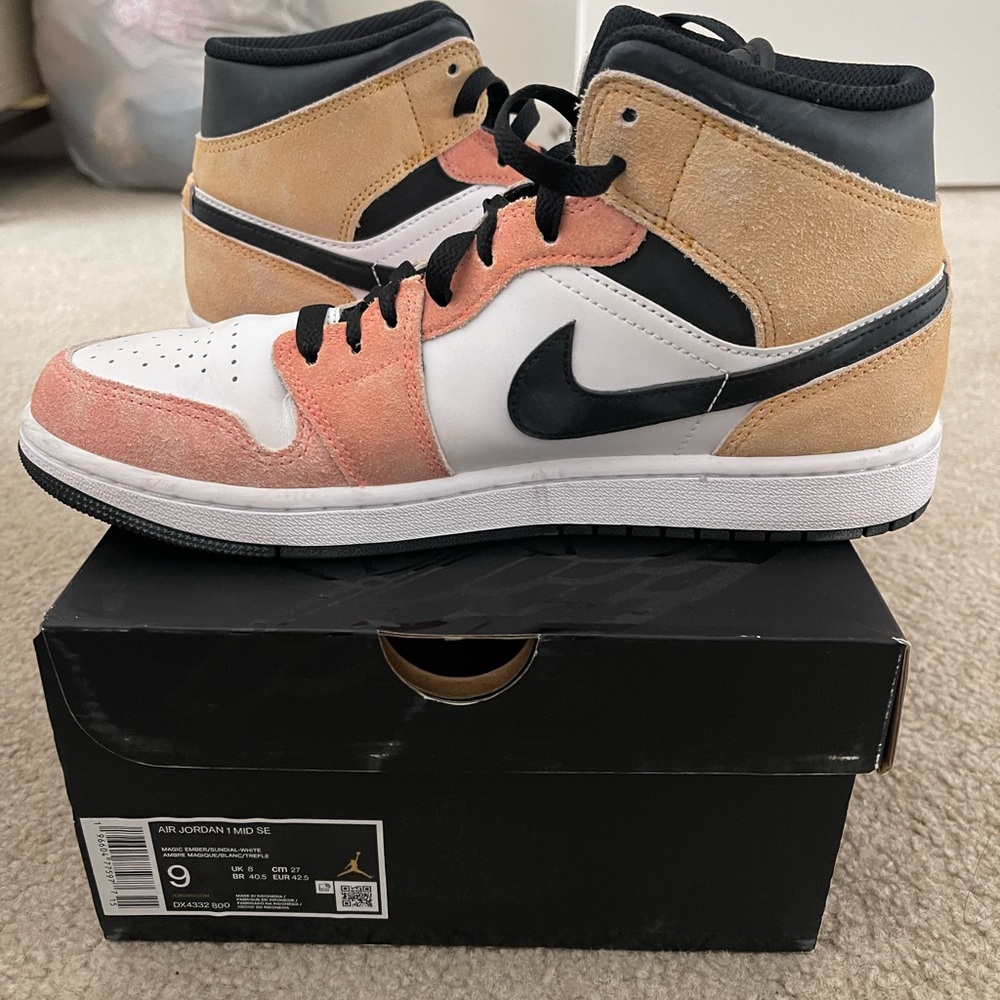 Air Jordan’s size 9
